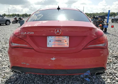 2015 Mercedes-Benz Cla 250 z USA, uszkodzony, nr VIN WDDSJ4EB2FN179506